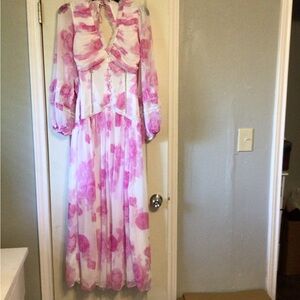 Design pink white maxi dress NWT